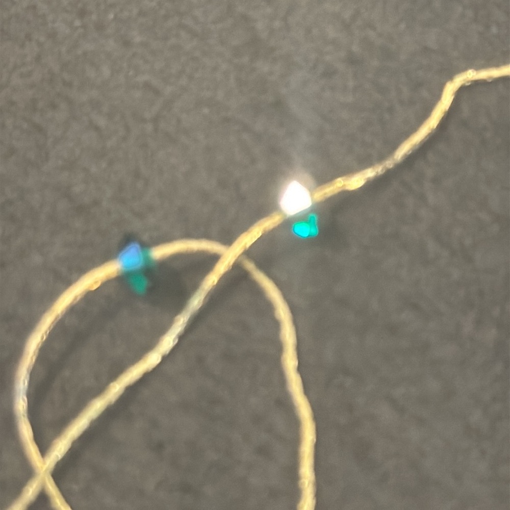 🛑🛑SOLD 🛑🛑Vintage Liquid Gold Necklace with Green Glass Crystals - Picture 16 of 17